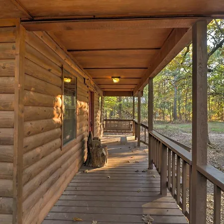 Cozy Broken Bow Cabin With Fire Pit, 4 Mi To Lake!